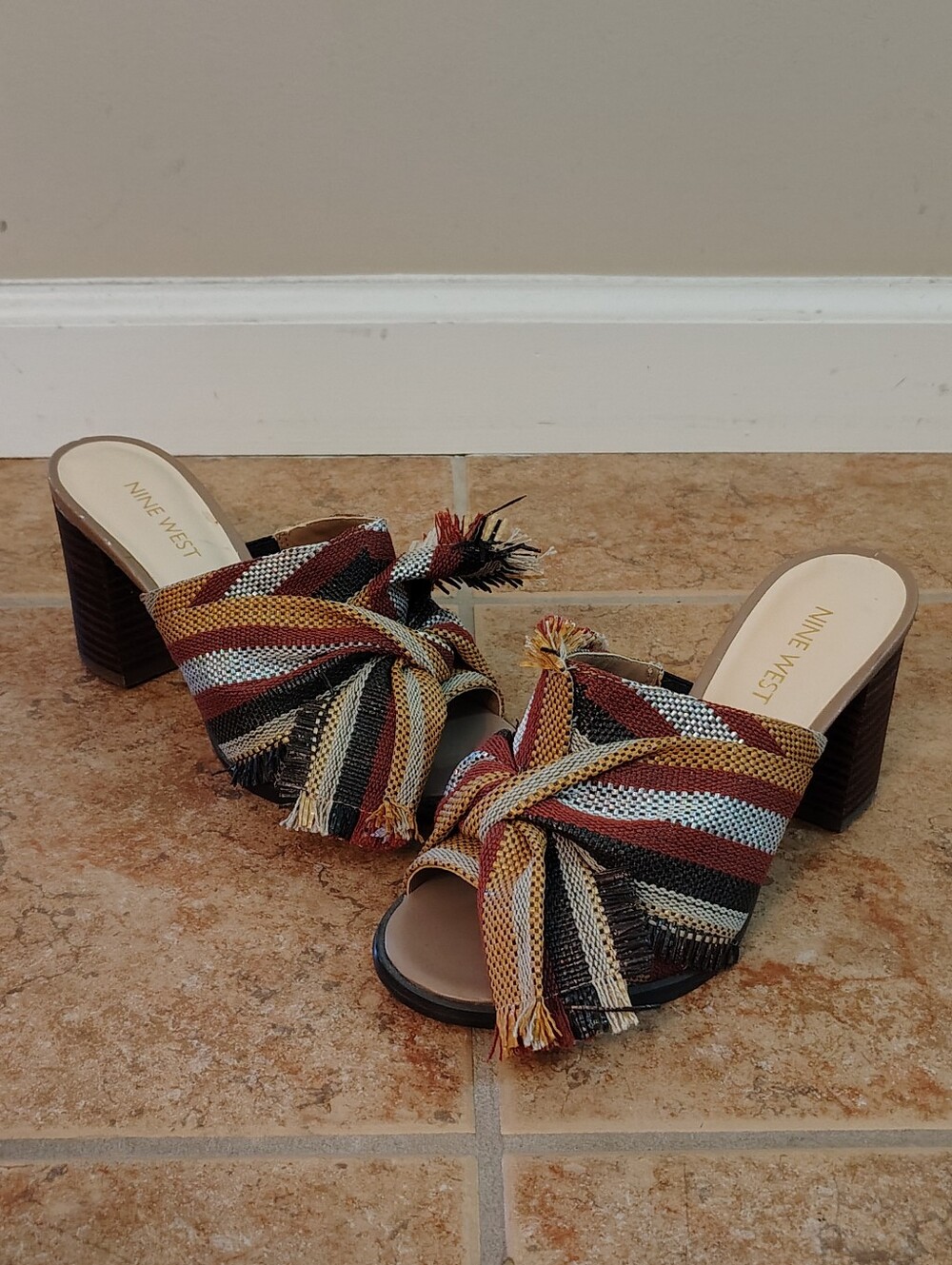 NWOT Nine West Women’s Byron Fabric Bow Mule 5